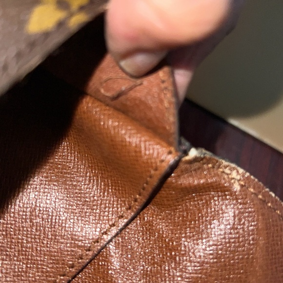 LV Pochette Double Rabat Sling/ Crossbody - Picture 6 of 6